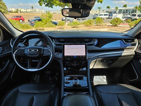 Used 2023 Jeep Grand Cherokee 4WD 4xe image 22