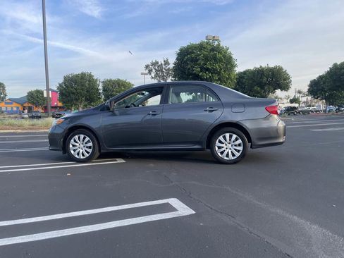 Used 2013 Toyota Corolla LE image 8