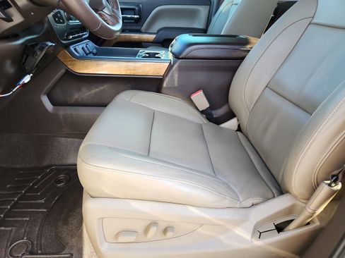 Used 2017 Chevrolet Silverado 1500 LTZ w/ Texas Edition image 10