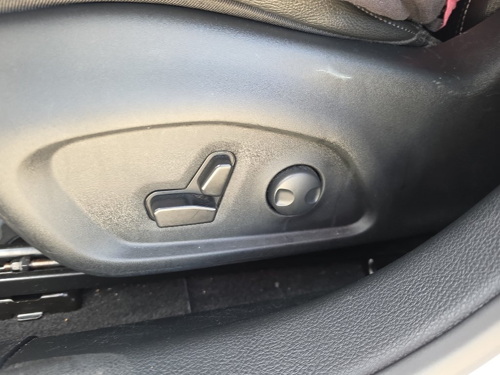 Used 2025 Jeep Compass Limited AWD/4WD image 27