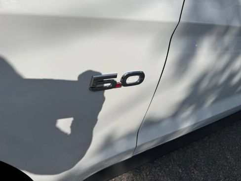 Used 2022 Ford Mustang GT RWD image 10