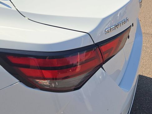 Used 2021 Nissan Sentra SV FWD image 20