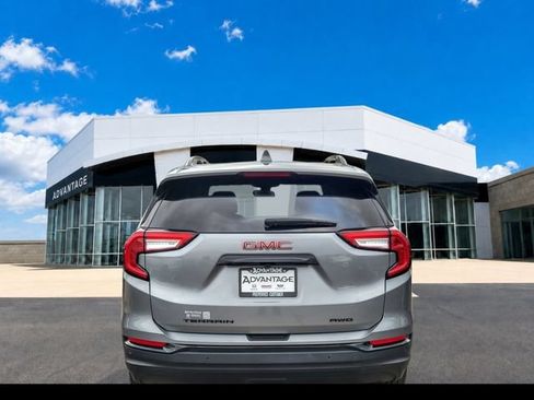 Used 2023 GMC Terrain SLE w/ Driver Convenience Package AWD/4WD image 5