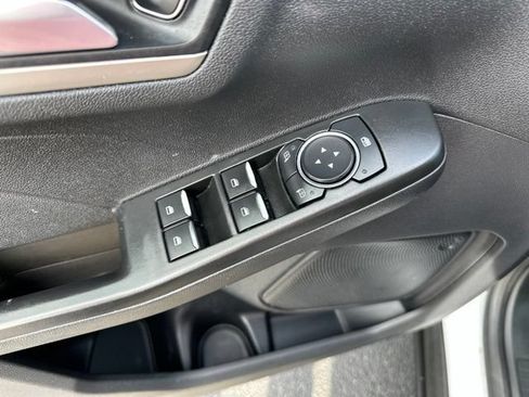 Used 2022 Ford Escape SEL AWD/4WD image 9