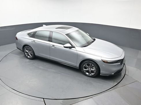 Certified 2023 Honda Accord EX-L image 45