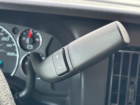 Certified 2024 Chevrolet Express 3500 LT w/ LT Preferred Equipment Group RWD image 28