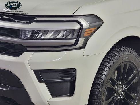Certified 2022 Ford Expedition XLT image 10