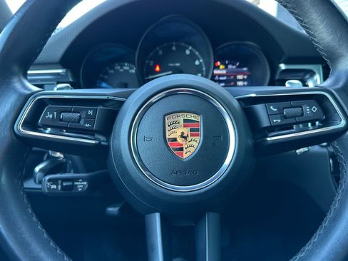 Certified 2023 Porsche Macan image 24