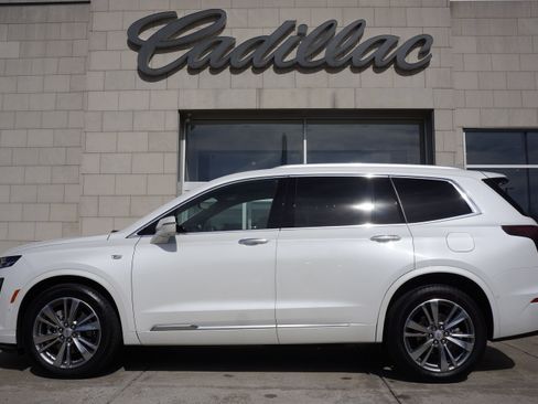 Used 2024 Cadillac XT6 Premium Luxury w/ Platinum Package image 10