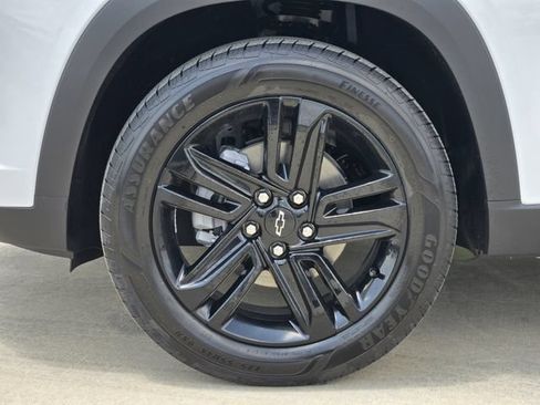 New 2026 Chevrolet Trax ACTIV w/ Driver Confidence Package FWD image 8