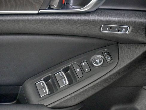 Used 2022 Honda Accord Touring image 17