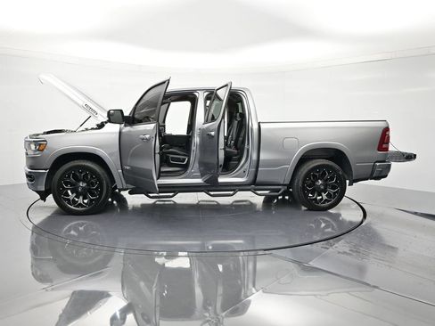 Used 2019 RAM 1500 Laramie AWD/4WD image 45