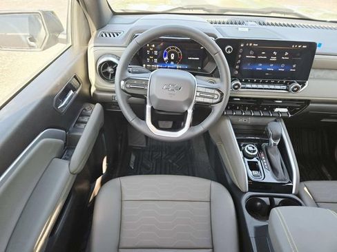 New 2026 Chevrolet Colorado ZR2 w/ Technology Package AWD/4WD image 8
