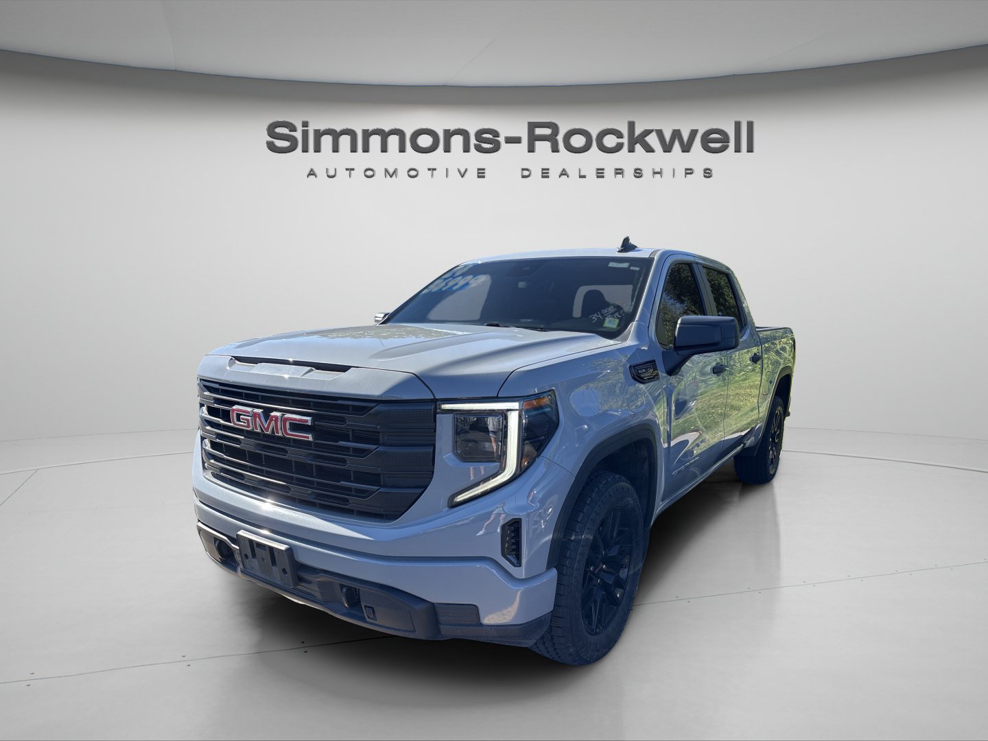 Used 2024 GMC Sierra 1500 Pro w/ Graphite Edition AWD/4WD image 7