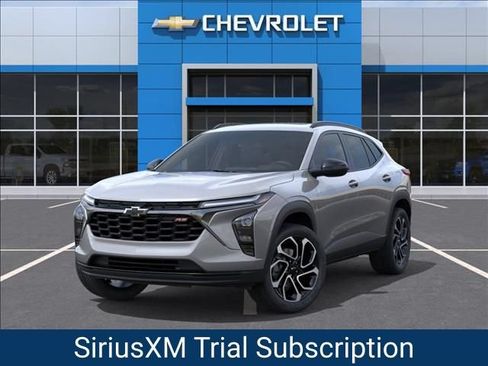 New 2026 Chevrolet Trax RS w/ Sunroof Package FWD image 6