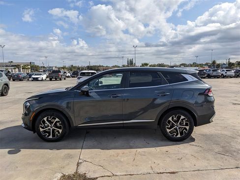 Certified 2023 Kia Sportage EX image 6