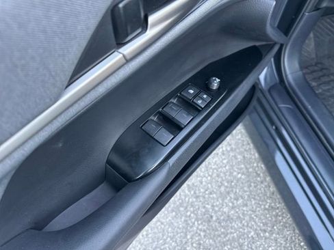 Used 2025 Toyota Camry LE image 11