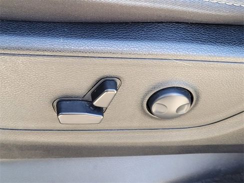 Used 2023 RAM 1500 Big Horn image 17