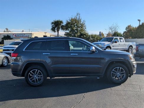 Used 2018 Jeep Grand Cherokee Limited image 4