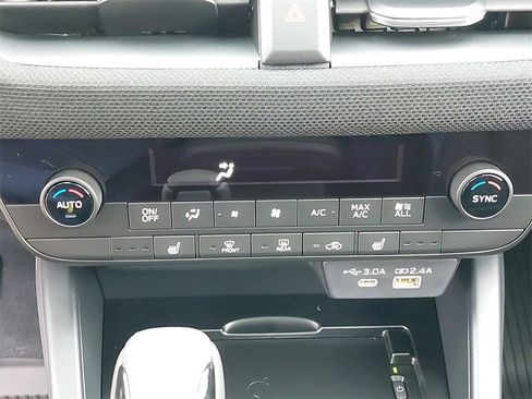 New 2026 Subaru Outback Limited image 17