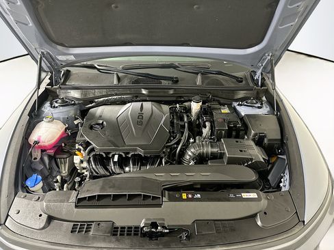 Used 2025 Hyundai Sonata SEL FWD image 31