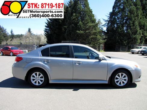 Used 2011 Subaru Legacy 2.5i Premium w/ All-Weather Pkg image 7
