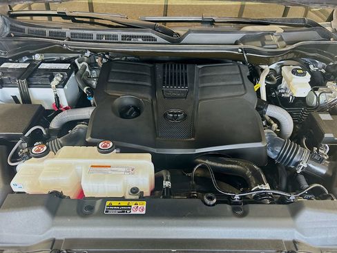 Used 2023 Toyota Tundra SR5 AWD/4WD image 26