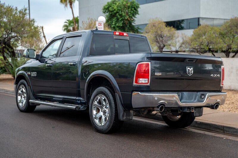 Used 2015 RAM 1500 Laramie w/ Convenience Group AWD/4WD image 3