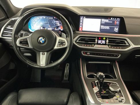 Used 2022 BMW X7 M50i w/ Dynamic Handling Package AWD/4WD image 9