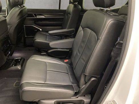 Used 2023 Jeep Wagoneer Series II w/ Premium Group I image 24