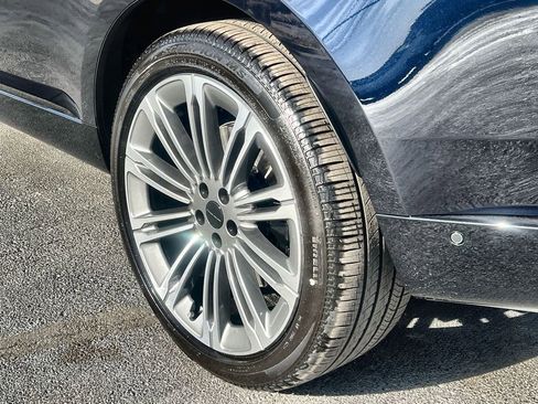 New 2026 Land Rover Range Rover SE image 11