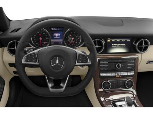 Used 2019 Mercedes-Benz SLC 300 image 8
