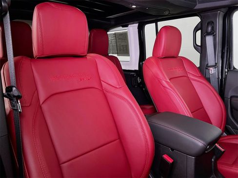 Used 2024 Jeep Wrangler Unlimited Rubicon 392 image 27