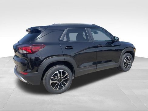 Used 2025 Chevrolet TrailBlazer LT AWD/4WD image 4