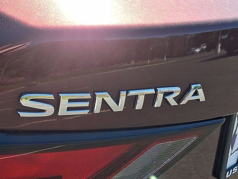 Used 2022 Nissan Sentra SV w/ SV Premium Package FWD image 19