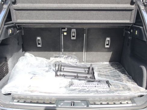 New 2026 Jaguar F-PACE R-Dynamic S image 12