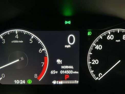 Used 2025 Honda Pilot TrailSport image 27