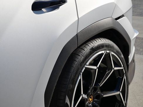 Used 2024 Lamborghini Urus Performante image 15