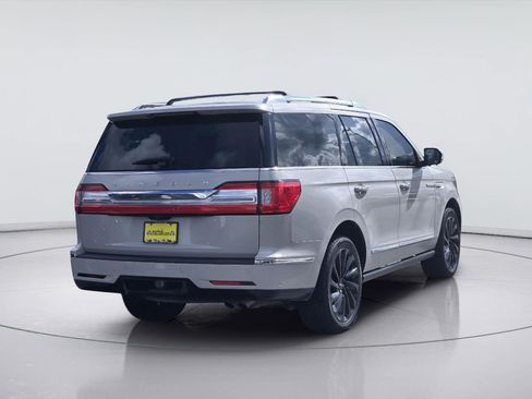 Used 2021 Lincoln Navigator Reserve AWD/4WD image 8