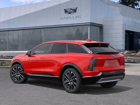 New 2025 Cadillac Optiq Sport 2 w/ LPO, Floor Liner Package image 4