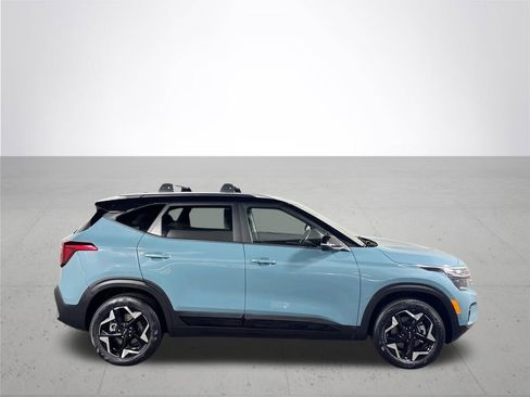 Used 2025 Kia Seltos S image 5