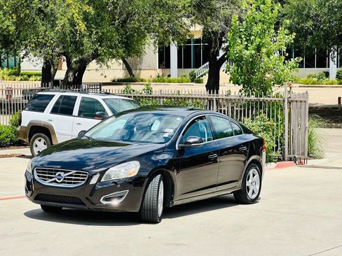 Used 2013 Volvo S60 T5 image 3