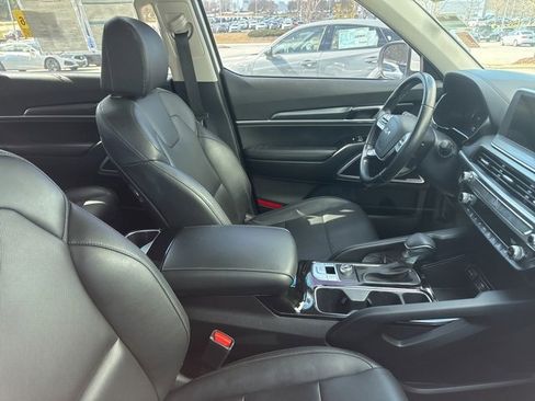 Used 2022 Kia Telluride LX image 6