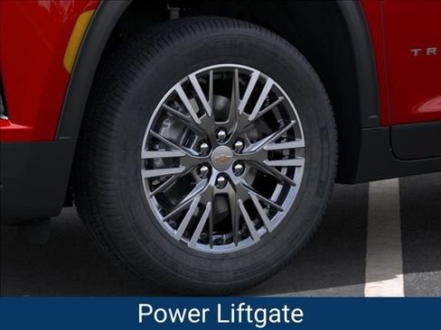 New 2027 Chevrolet Traverse LT w/ Driver Confidence Package FWD image 10