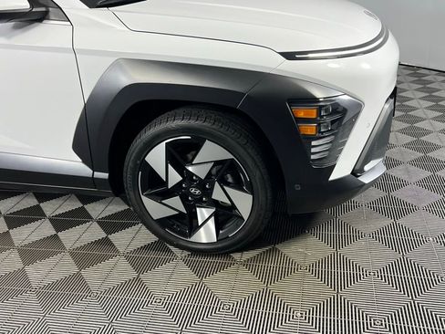 Used 2024 Hyundai Kona Limited image 13