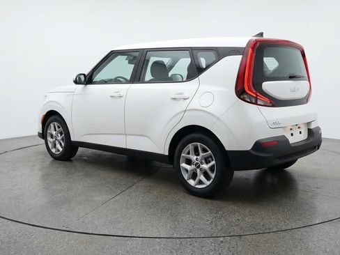 Used 2025 Kia Soul LX w/ LX Technology Package image 6