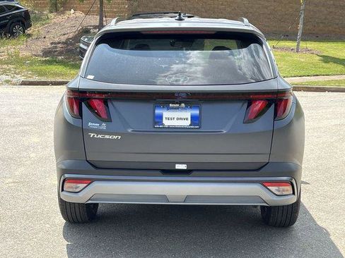 New 2025 Hyundai Tucson SEL image 5