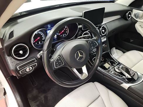 Used 2016 Mercedes-Benz C 300 4MATIC Sedan image 6