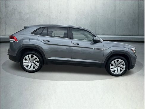 Used 2023 Volkswagen Atlas Cross Sport SE AWD/4WD image 4