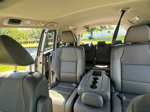 Used 2016 Honda Odyssey EX-L image 27